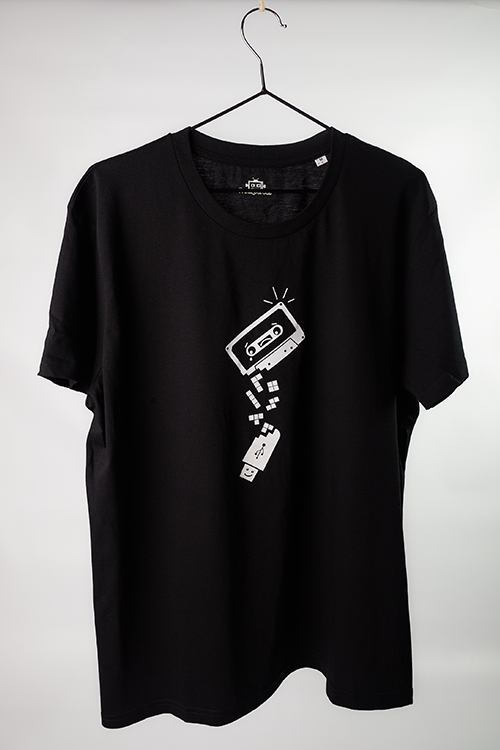 Camiseta Modelo 4- Negra, tienda de camisetas frikis y sudaderas personalizadas freakuerdos, sudaderas personalizadas, camisetas frikis baratas, sudadera friki hombre, sudaderas frikis mujer, camisetas frikis baratas, sudadera hombre friki, sudaderas frikis, tienda de camisetas frikis, camisetas origianles frikis, freakuerdos